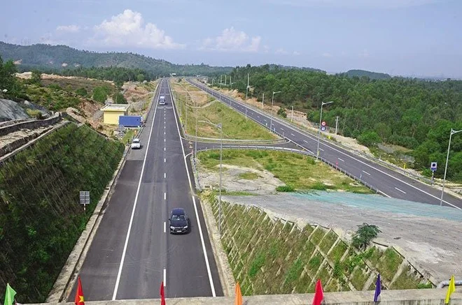 Mở rộng trục ven biển